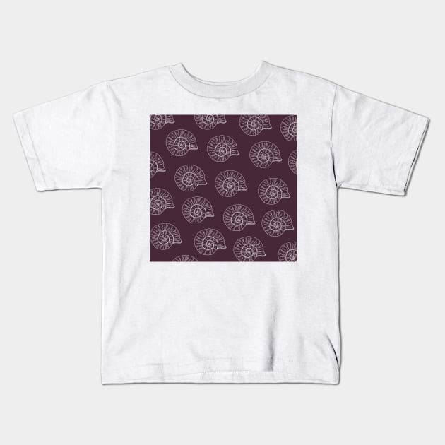 shark eye shell aloha print pattern dark purple and white Kids T-Shirt by maplunk